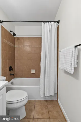 $659,900 | 3313 Lady Catherine Circle, Triangle, VA 22172