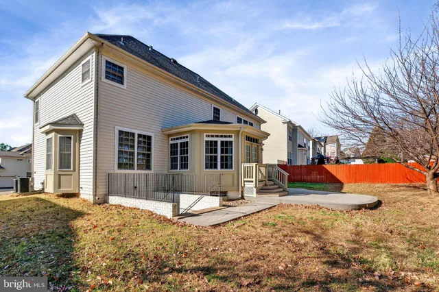 $659,900 | 3313 Lady Catherine Circle, Triangle, VA 22172