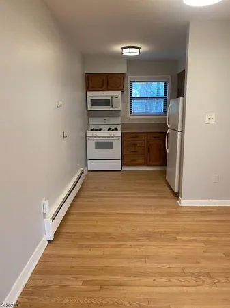 $1,950 | 4 Colonial Drive, Unit 4D, Little Falls, NJ 07424