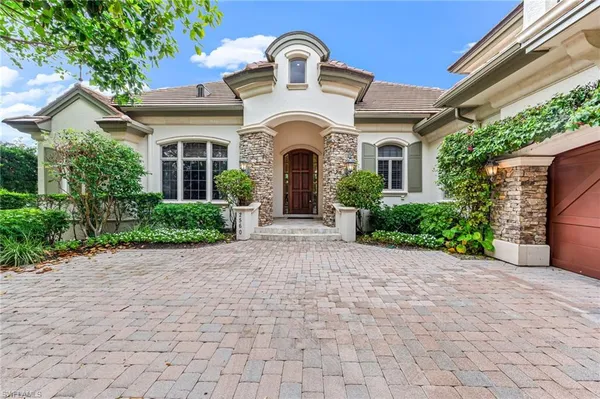 $9,750,000 | 2560 Half Moon Walk, Naples, FL 34102