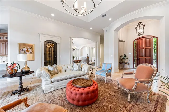$9,750,000 | 2560 Half Moon Walk, Naples, FL 34102