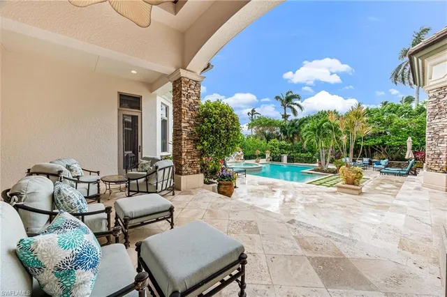 $9,750,000 | 2560 Half Moon Walk, Naples, FL 34102