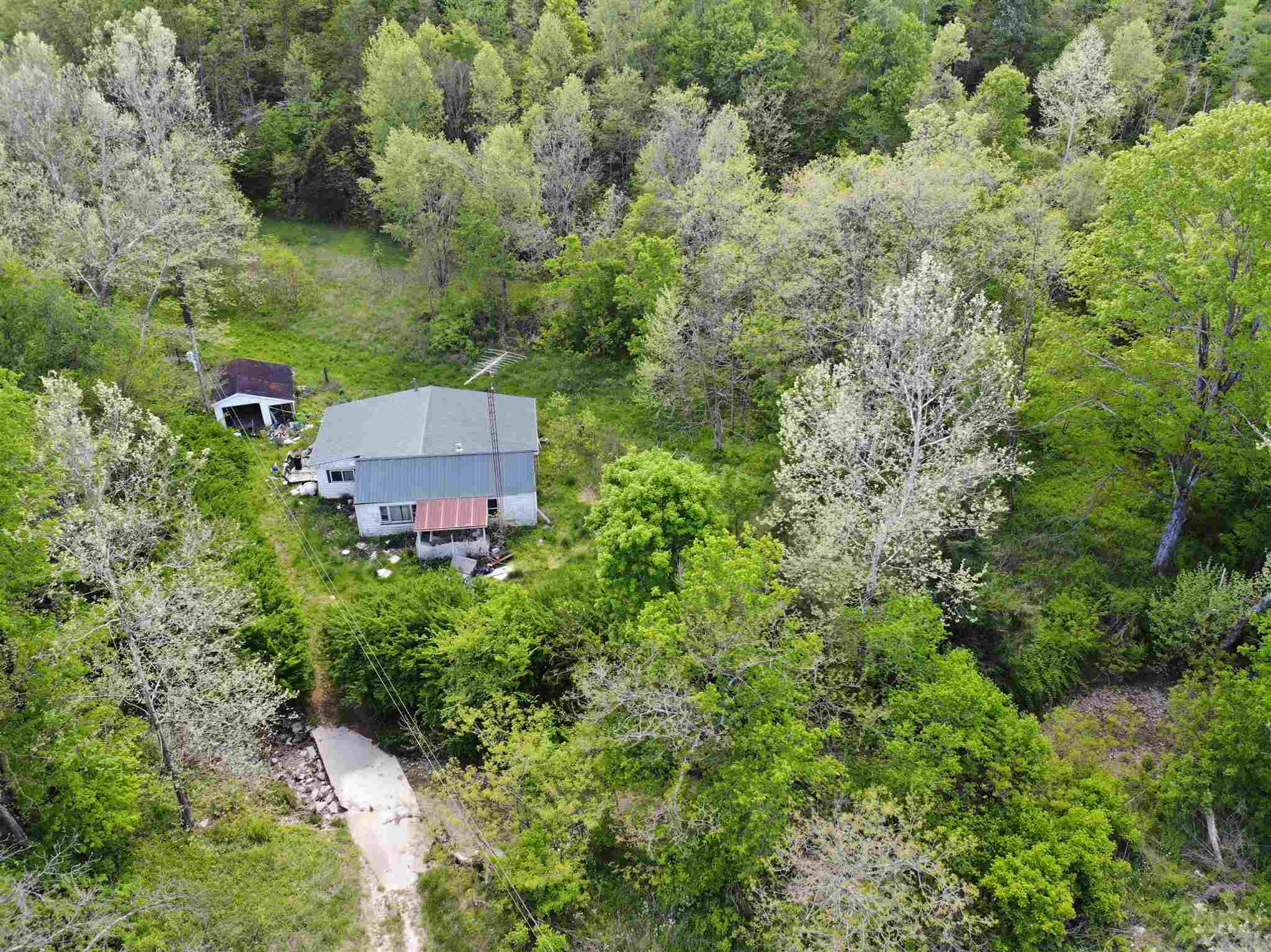 1527 Popcorn Road Springville, IN 47462 - Photo 2 of 4 Gallery Image 2
