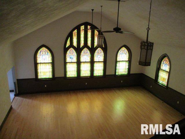 413 Logan Street Emden, IL 62635 - Photo 4 of 50