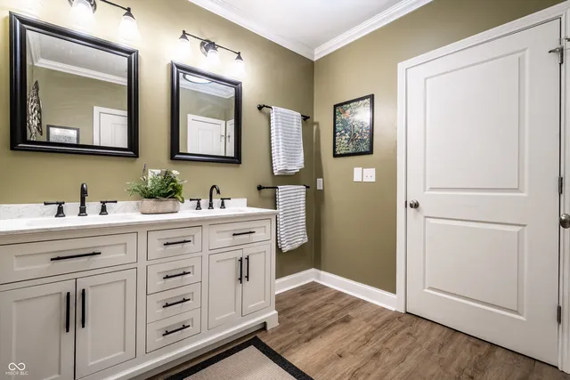 $249,900 | 355 East Ohio Street, Indianapolis, IN 46204