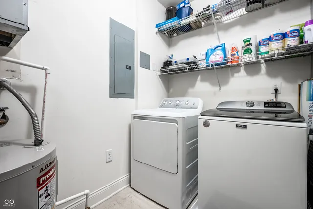 $249,900 | 355 East Ohio Street, Indianapolis, IN 46204