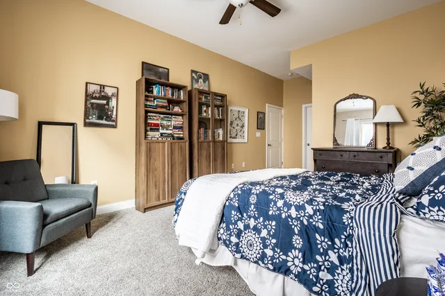 $249,900 | 355 East Ohio Street, Indianapolis, IN 46204