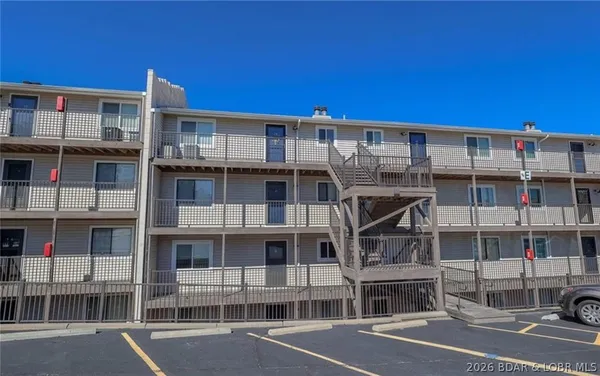 $215,000 | 5499 3 Seasons Road, Unit E5, Osage Beach, MO 65065