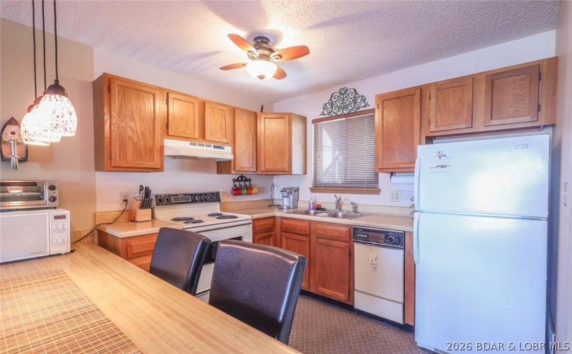 5499 3 Seasons Road, Unit E5 Osage Beach, MO 65065 - Photo 4 of 32