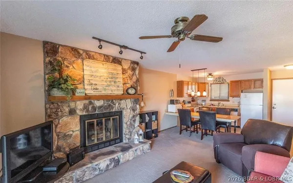 $215,000 | 5499 3 Seasons Road, Unit E5, Osage Beach, MO 65065