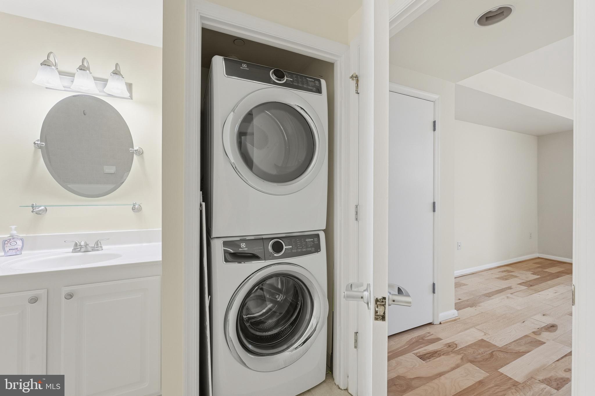 355 I Street Southwest, Unit 116 Washington, DC 20024 - Photo 11 of 24