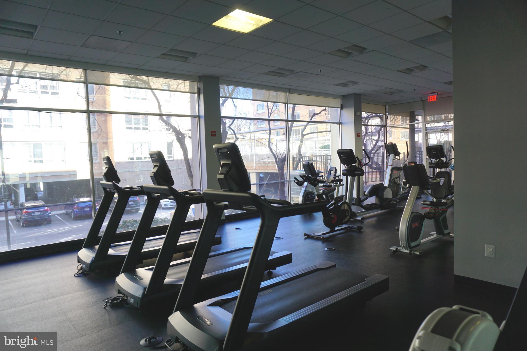 355 I Street Southwest, Unit 116 Washington, DC 20024 - Photo 18 of 24