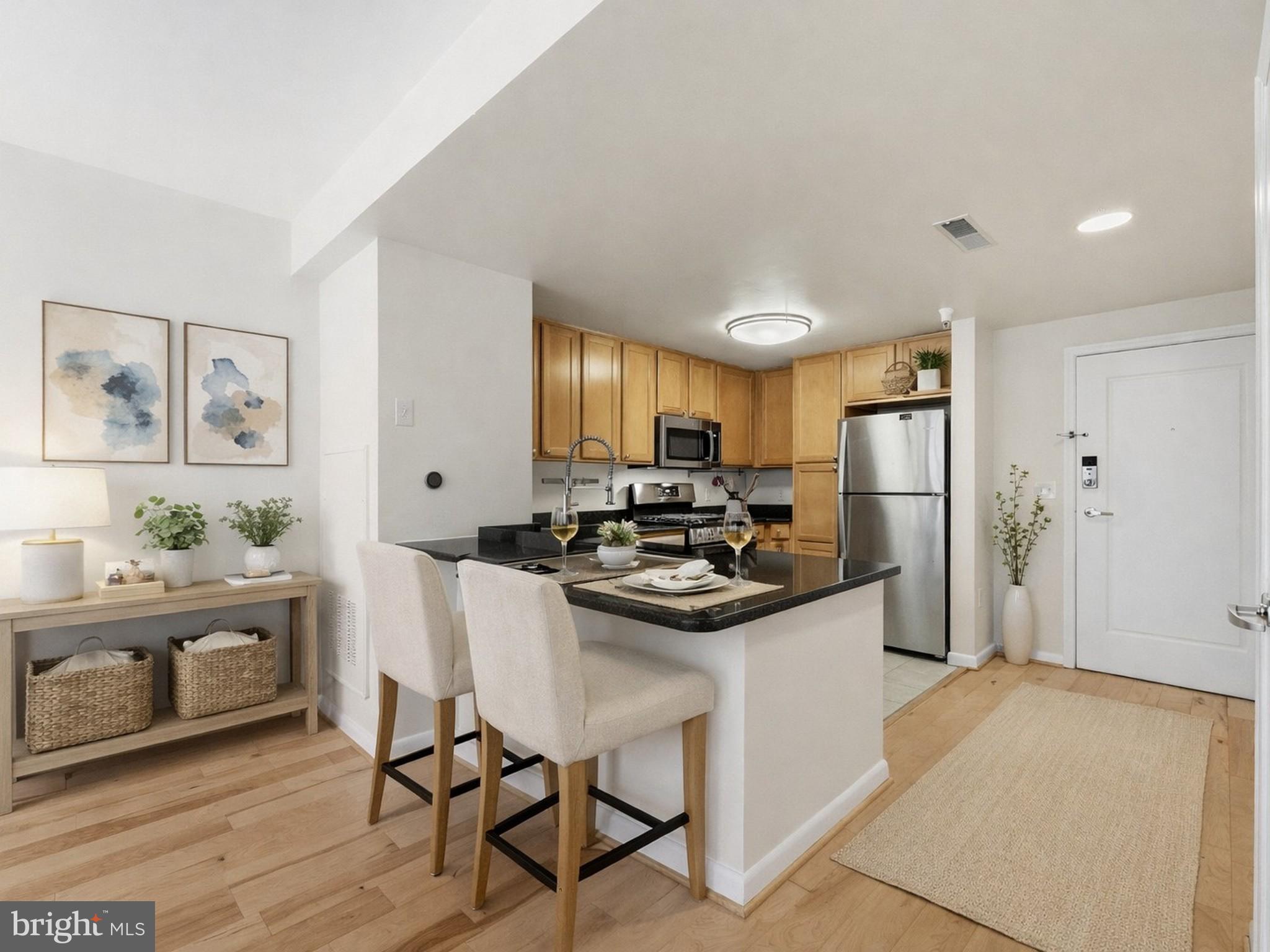 355 I Street Southwest, Unit 116 Washington, DC 20024 - Photo 4 of 24