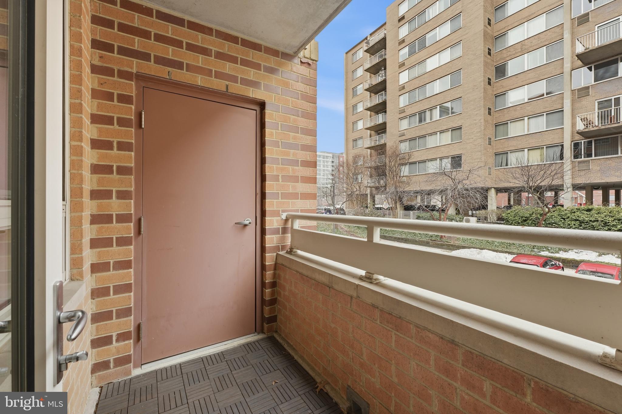 355 I Street Southwest, Unit 116 Washington, DC 20024 - Photo 8 of 24