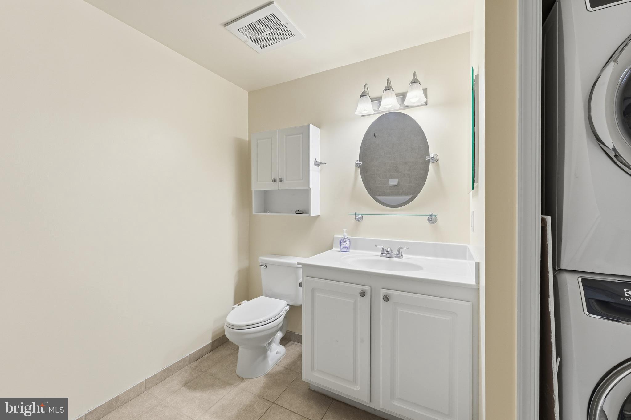 355 I Street Southwest, Unit 116 Washington, DC 20024 - Photo 9 of 24