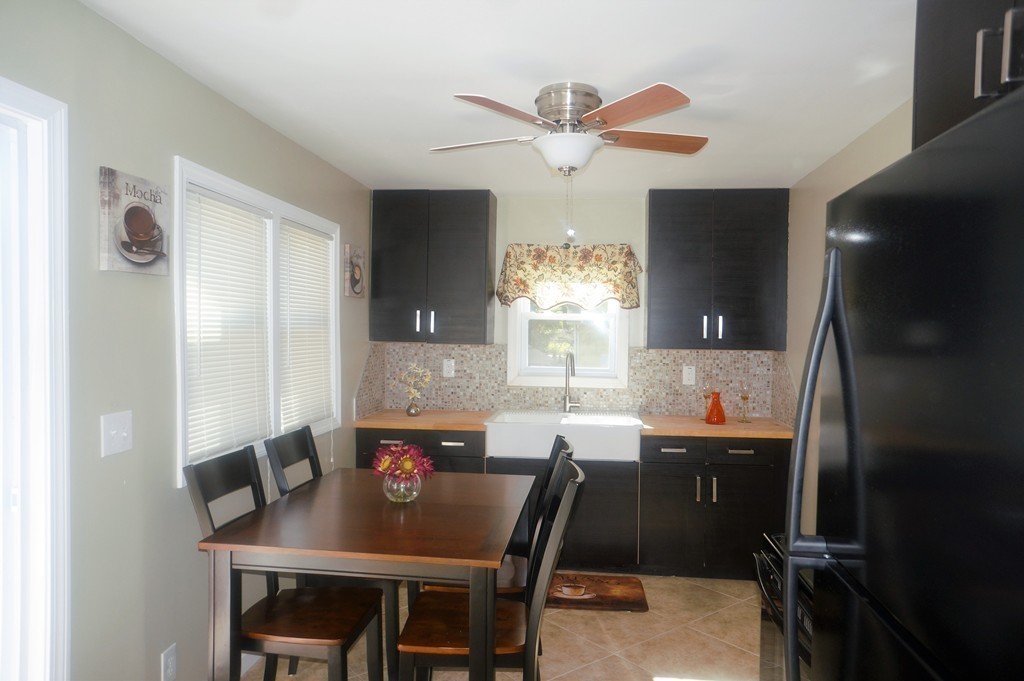 255 Laurelton Street Springfield, MA 01109 - Photo 1 of 24