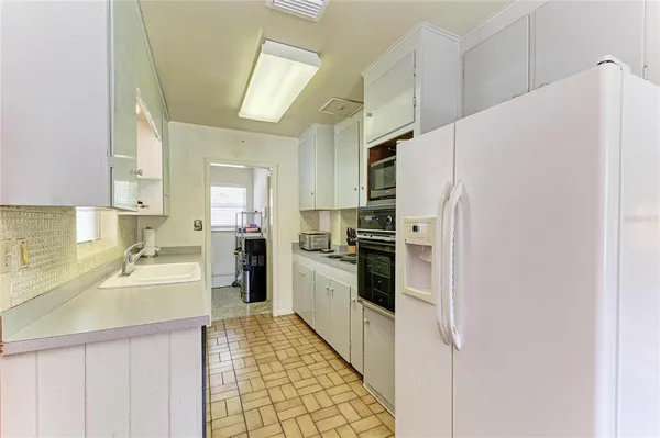 $512,000 | 2286 Hyde Park Street, Sarasota, FL 34239