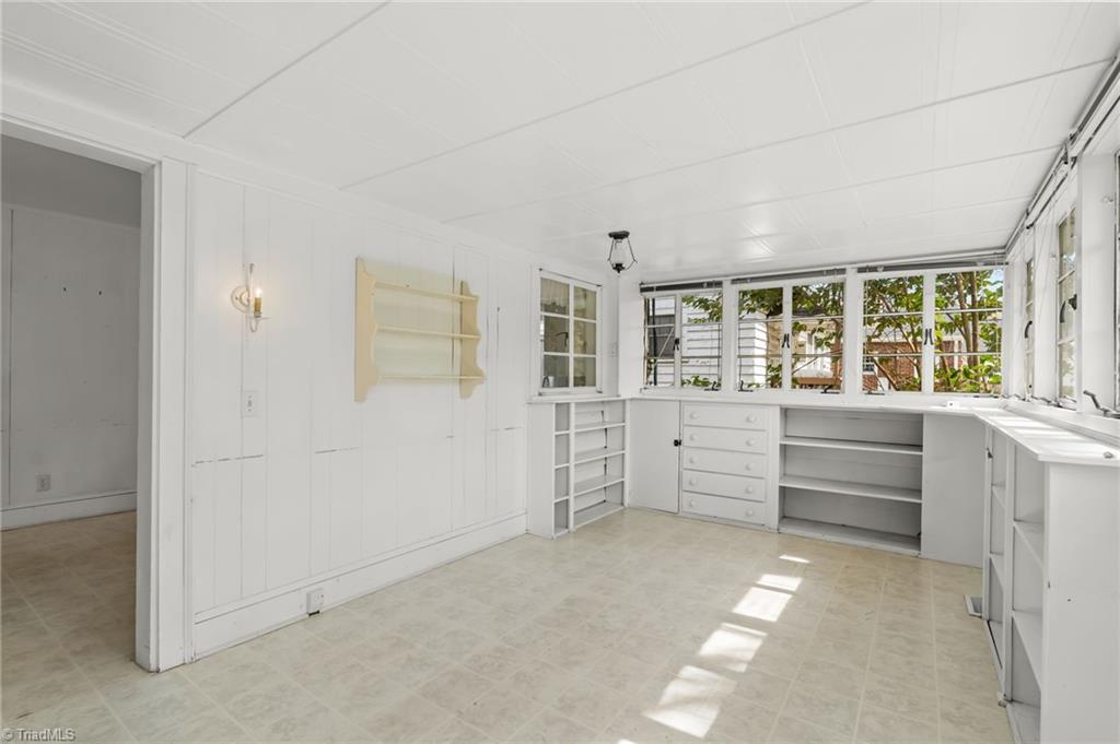 619 West Lexington Avenue High Point, NC 27262 - Photo 20 of 50