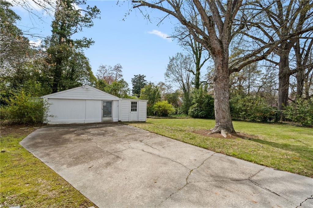 619 West Lexington Avenue High Point, NC 27262 - Photo 38 of 50