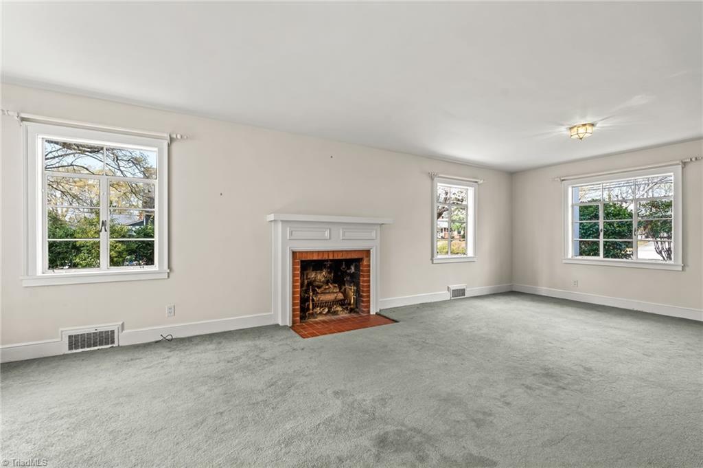 619 West Lexington Avenue High Point, NC 27262 - Photo 10 of 50