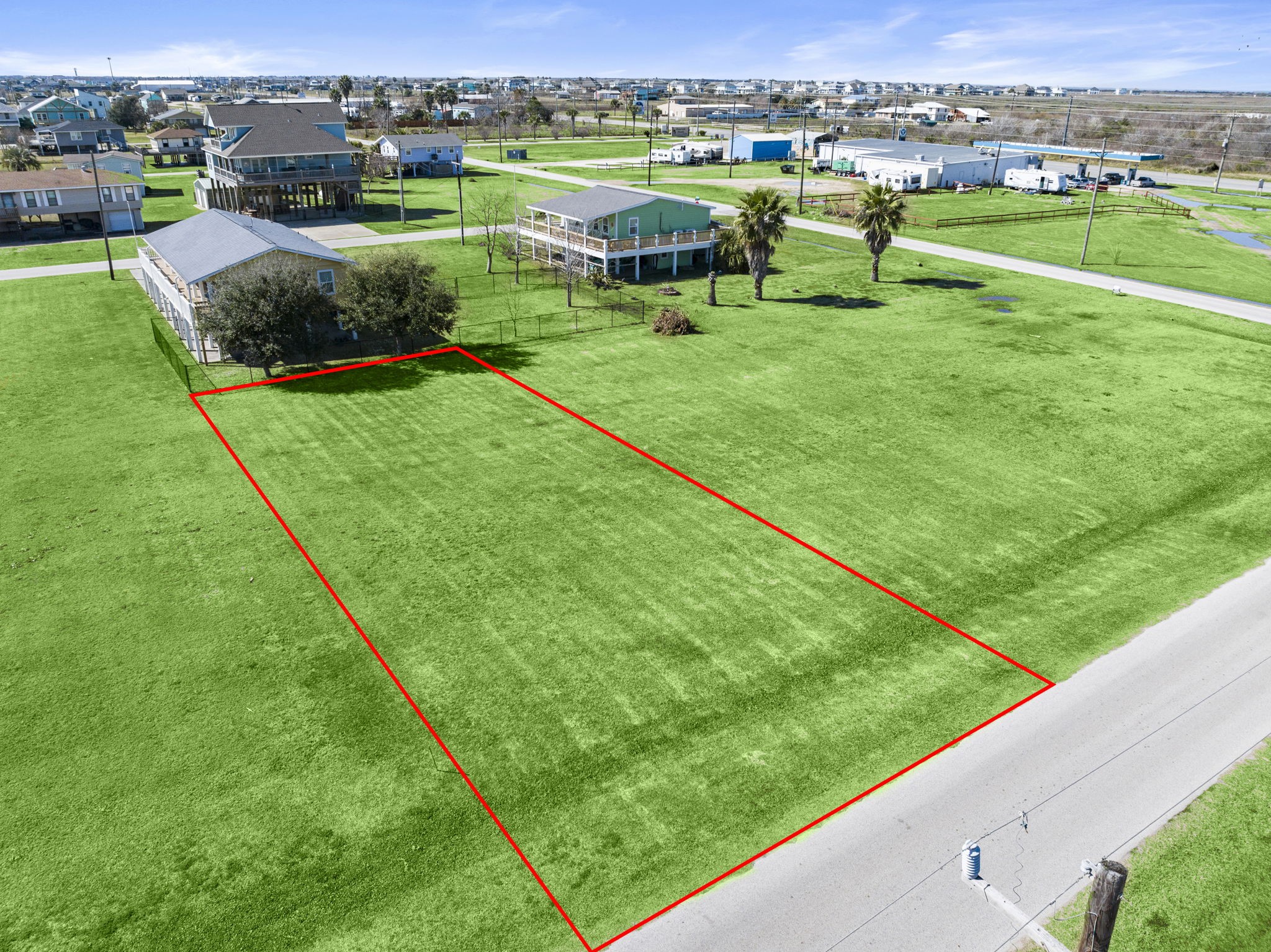 975 Wommack Crystal Beach, TX 77650 - Photo 11 of 17