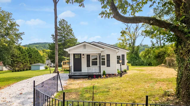 $214,999 | 2510 Nonova Lane, Chattanooga, TN 37415