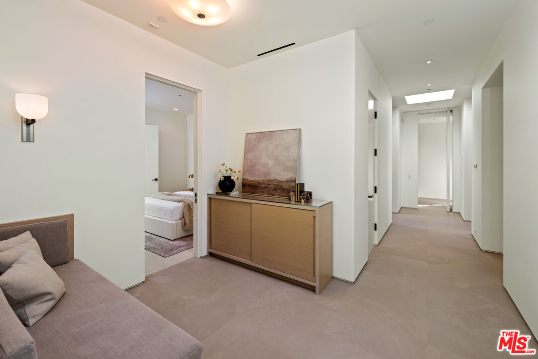 1016 North Hillcrest Road Beverly Hills, CA 90210 - Photo 33 of 35