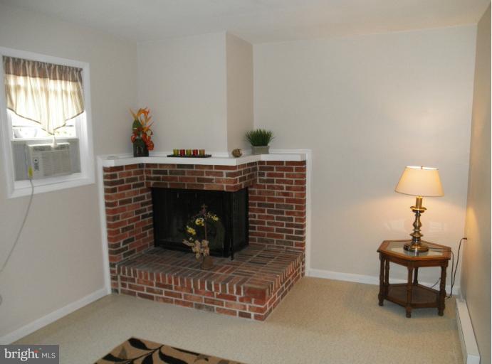 805 Chatfield Road Joppa, MD 21085 - Photo 20 of 30 Family Room