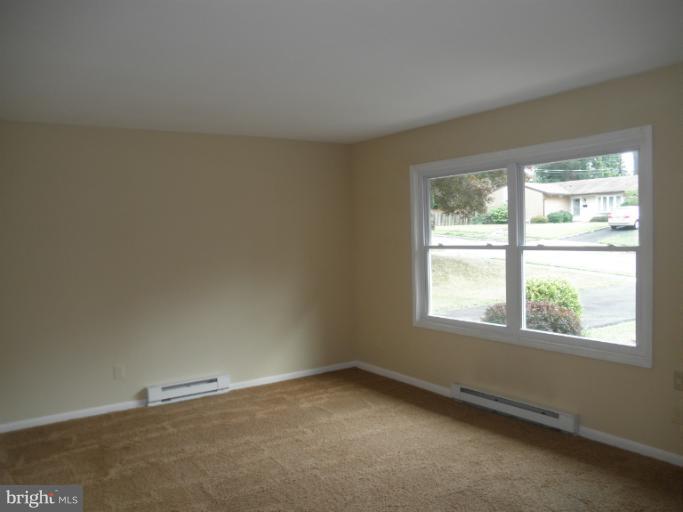 805 Chatfield Road Joppa, MD 21085 - Photo 30 of 30 Living Room