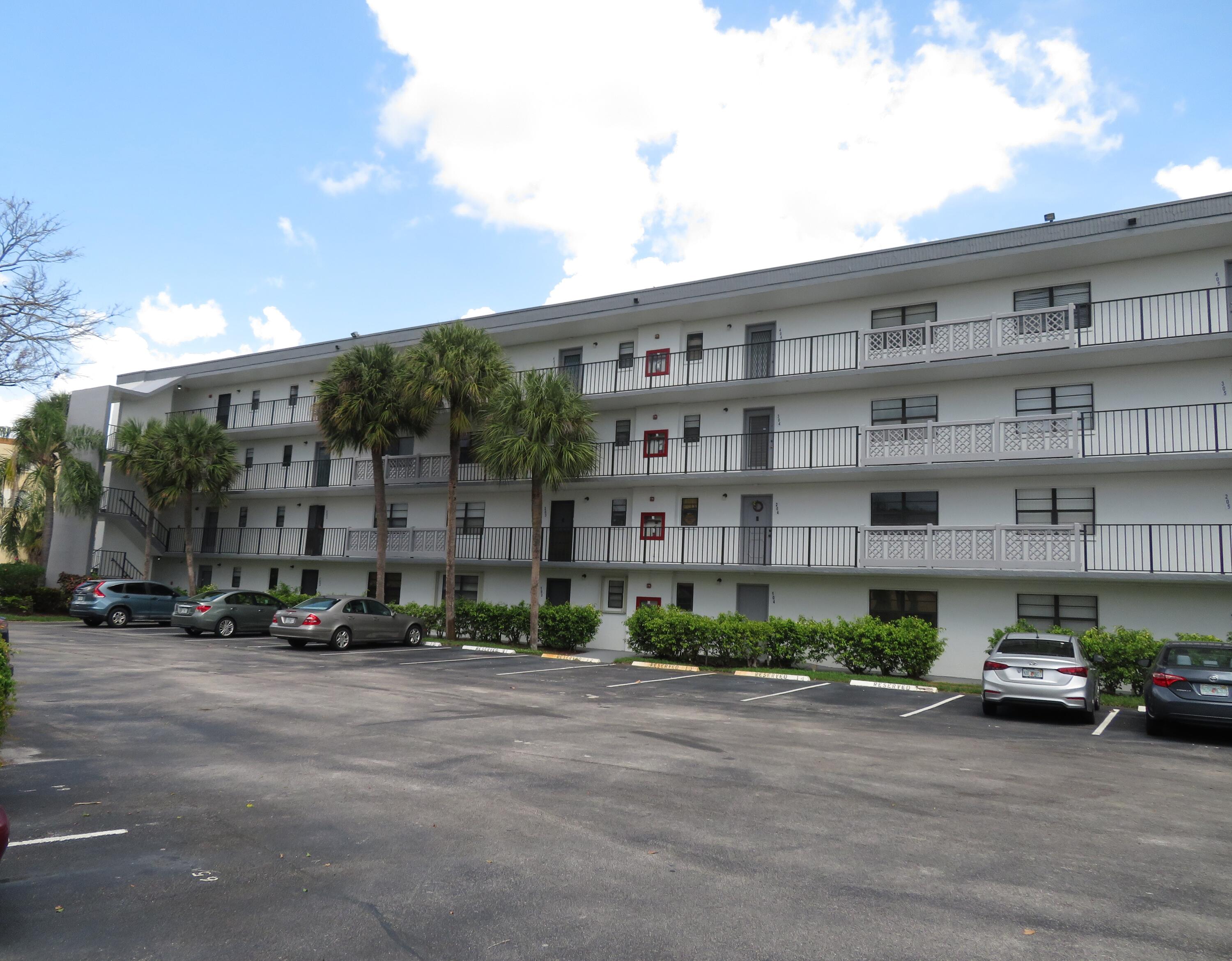 9233 Southwest 8th Street, Unit 419 Boca Raton, FL 33428 - Photo 5 of 41 6_9233_Bldg._West_Side