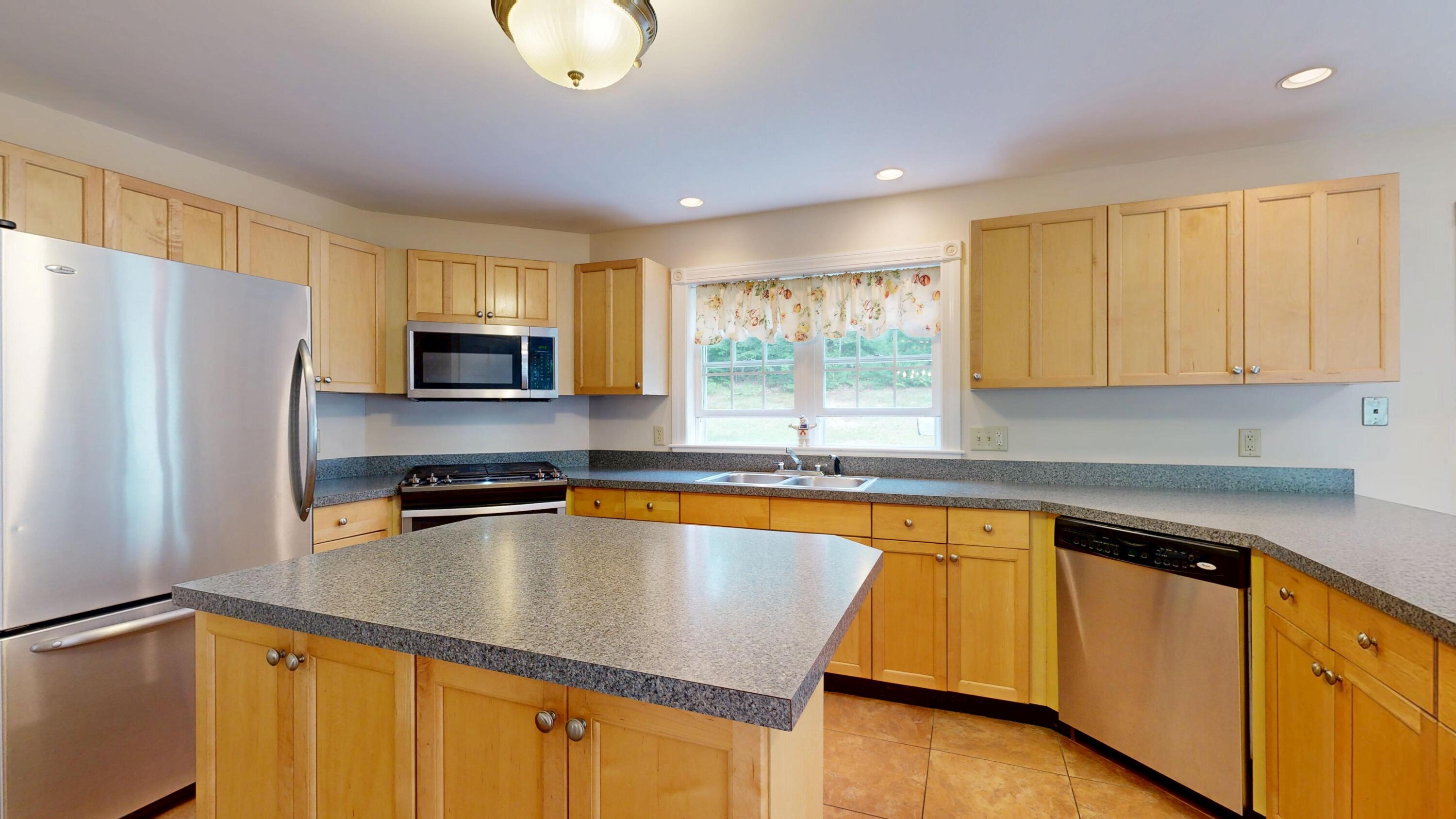 95 Snow Road Durham, ME 04222 - Photo 4 of 65 Kitchen