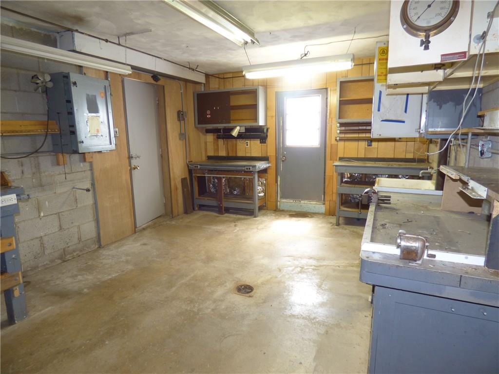 62 Ross Hollow Road Pittsburgh, PA 15239 - Photo 22 of 25 Workshop - Additional Room