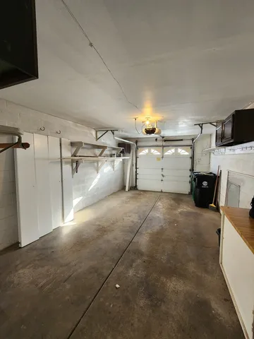 $2,100 | 123 Brewster Court, Unit B, Bloomingdale, IL 60108