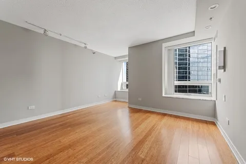 $549,000 | 512 North McClurg Court, Unit 2804, Chicago, IL 60611