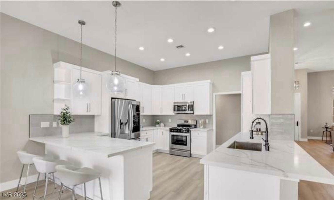 2608 Desert Sands Drive Las Vegas, NV 89134 - Photo 12 of 34