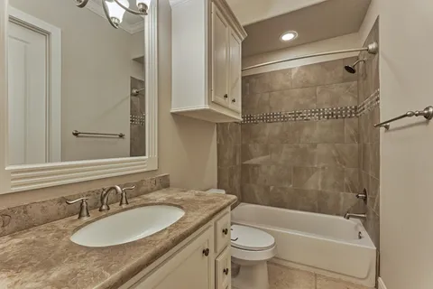 $1,595,000 | 25 Post Shadow Estate Drive, Spring, TX 77389