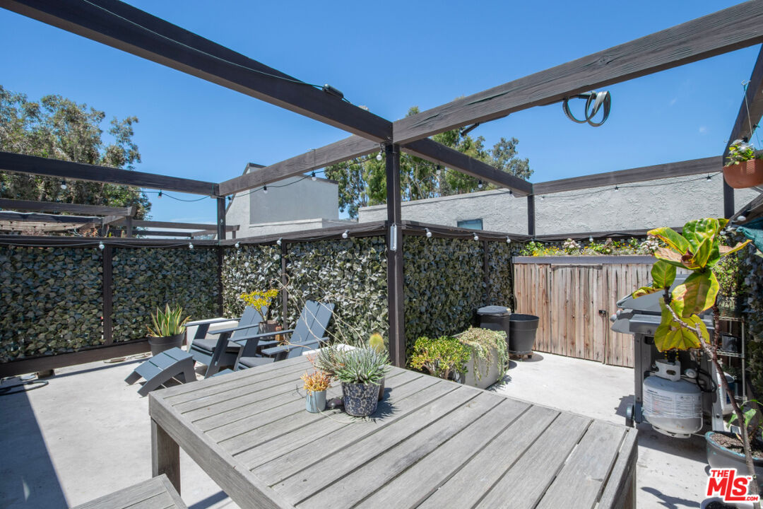 950 North Kings Road, Unit 341 West Hollywood, CA 90069 - Photo 15 of 22