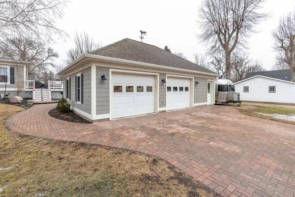 $359,900 | 121 6th Avenue Southeast, Elbow Lake, MN 56531