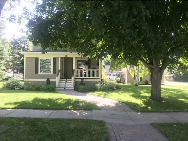 $359,900 | 121 6th Avenue Southeast, Elbow Lake, MN 56531