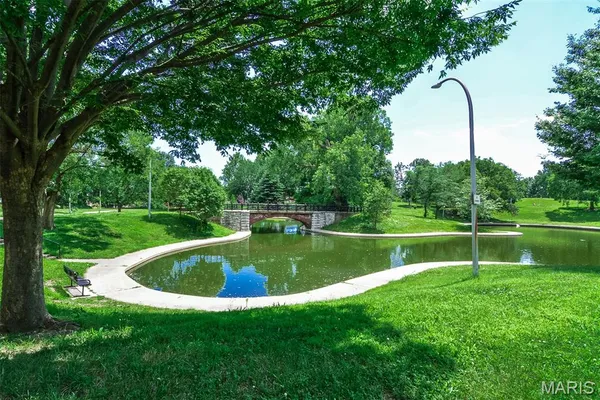 $349,900 | 1906 Wyoming Street, St. Louis, MO 63118