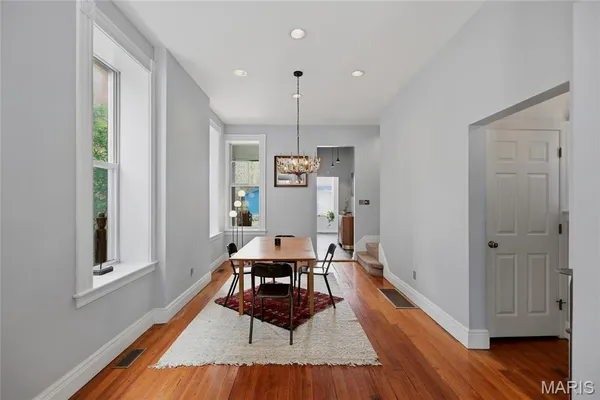 $349,900 | 1906 Wyoming Street, St. Louis, MO 63118