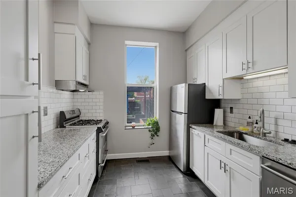 $349,900 | 1906 Wyoming Street, St. Louis, MO 63118