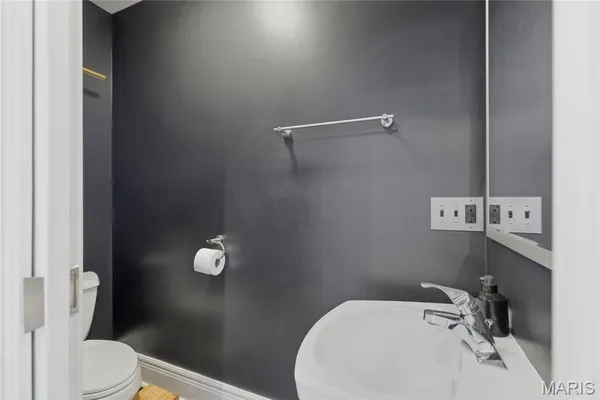 $349,900 | 1906 Wyoming Street, St. Louis, MO 63118