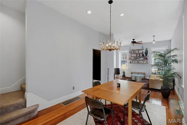 $349,900 | 1906 Wyoming Street, St. Louis, MO 63118
