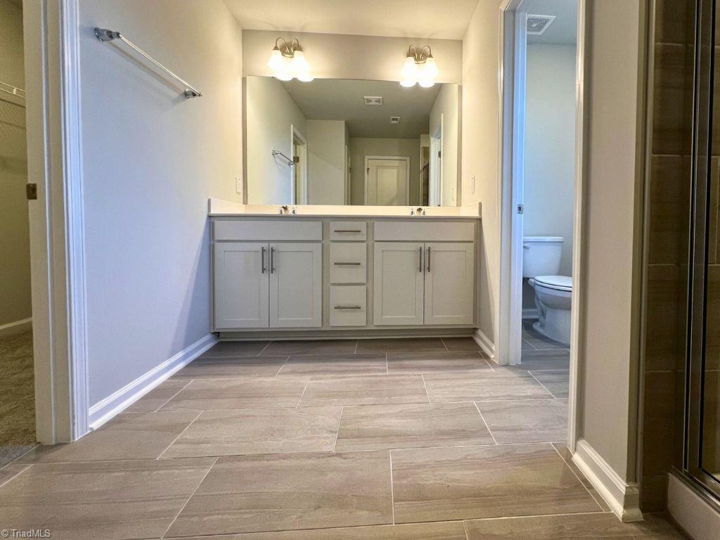 124 Palomino Drive King, NC 27021 - Photo 16 of 49 Primary Bathroom (upstairs)