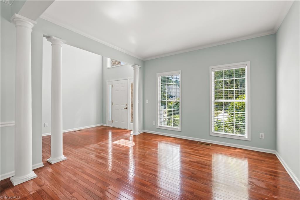 3744 Deerfield Street High Point, NC 27265 - Photo 5 of 43