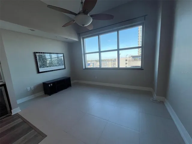 $2,000 | 1208 East Kennedy Boulevard, Unit 817, Tampa, FL 33602