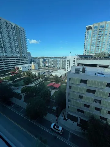 $2,000 | 1208 East Kennedy Boulevard, Unit 817, Tampa, FL 33602