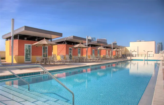 $2,000 | 1208 East Kennedy Boulevard, Unit 817, Tampa, FL 33602