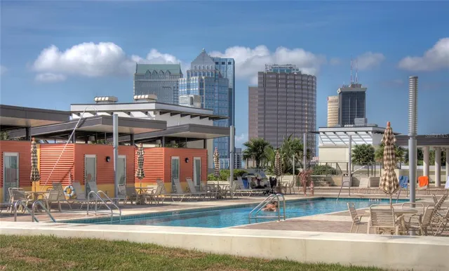 $2,000 | 1208 East Kennedy Boulevard, Unit 817, Tampa, FL 33602